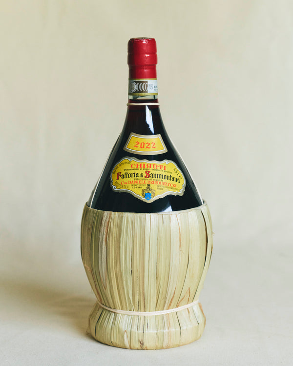 Chianti Fattoria di Sammontana 2022 – bottle of classic Chianti red wine, fiasco 1.5L from Tuscany.